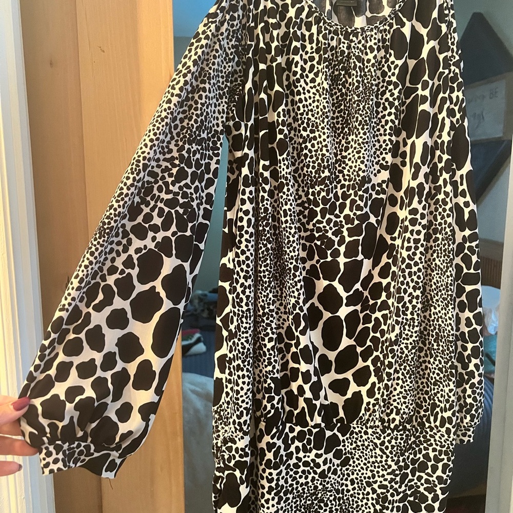 INC International Concepts Black and White Patterned Blouse